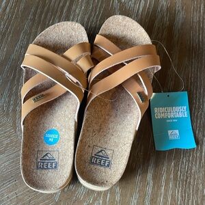 Reef “Kaia Cross” Tan Size 8
NWT Never worn!